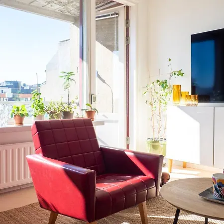 アパート Bright And Colorful Penthouse In The Heart Of Tampere *