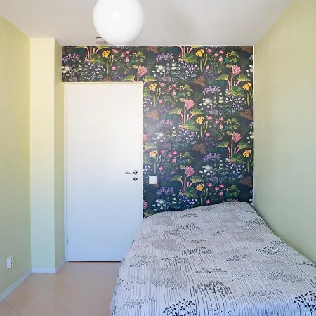 Bright And Colorful Penthouse In The Heart Of Tampere