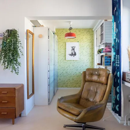 Bright And Colorful Penthouse In The Heart Of Tampere